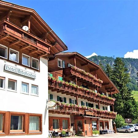 Hotel Rododendro Val Di Fassa Кампитело ди Фаса Екстериор снимка